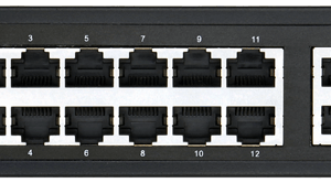 Edge-Core 24 Port Gigabit Unmanaged Switch, rack-mountable